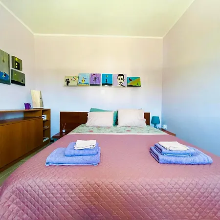 Colorful,newly Renovated Artistic In The Port Of Apartment *