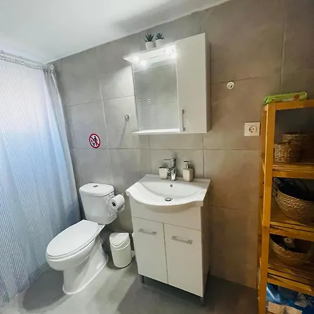 Colorful,newly Renovated Artistic In The Port Of Apartment Gavrio