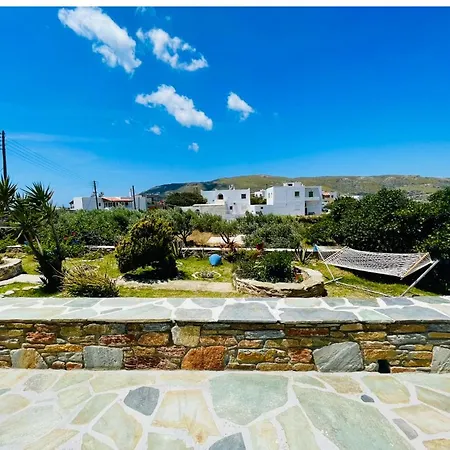 Goatandros Colourful One-Bedroom Apartment In Gavrio Gavrio
