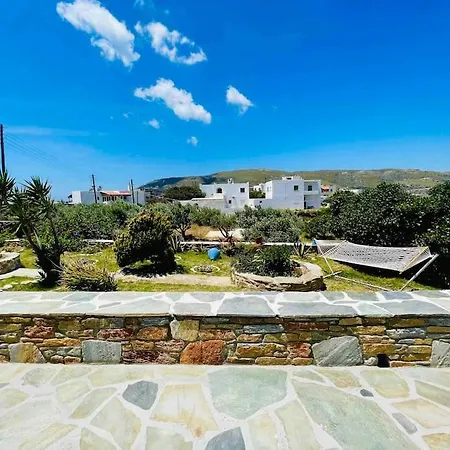 Apartment Colorful,newly Renovated Artistic In The Port Of Gavrio